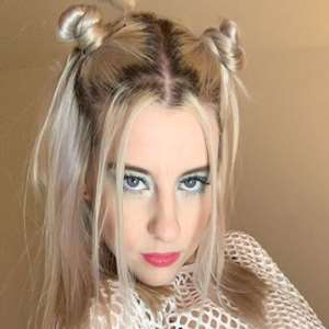 Carly Incontro Birthday, Real Name, Age, Weight, Height, Family, Facts